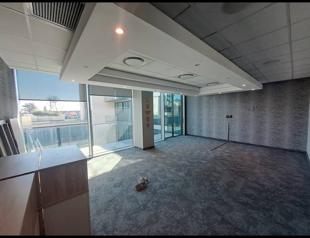 635M² OFFICE FOR SALE IN ILLOVO